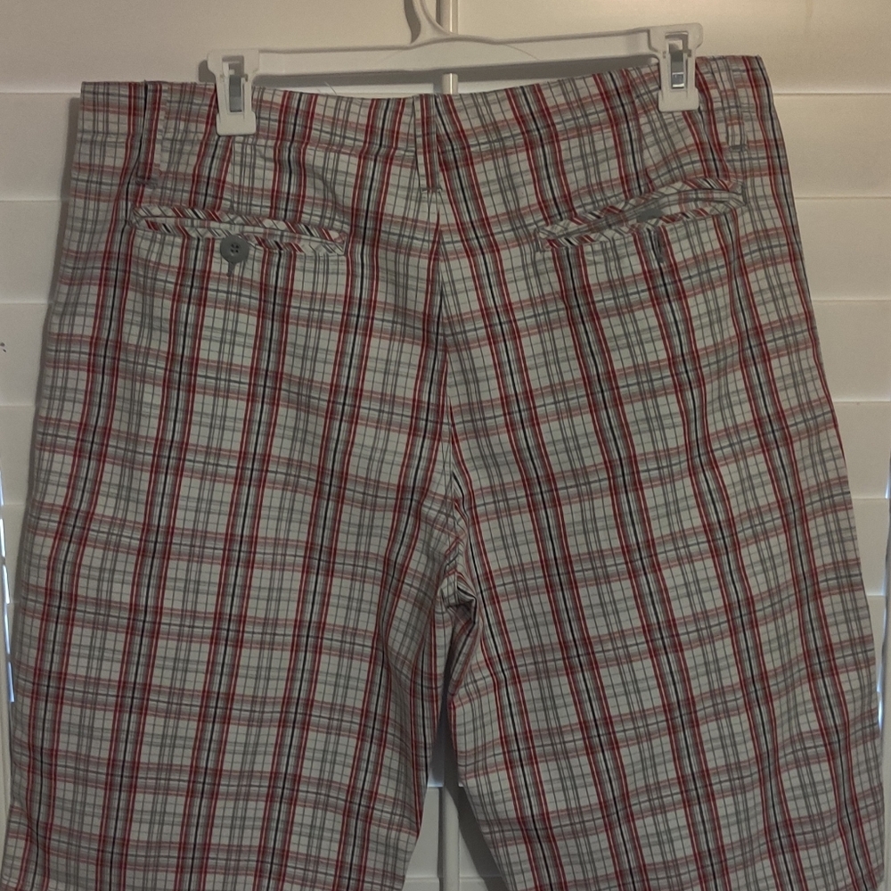 Avirex Men's Plaid Shorts - Picture 2 of 3